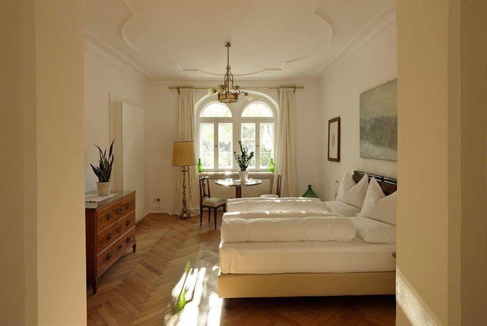 Ottmanngut Suite And Breakfast Merano Eksteriør bilde